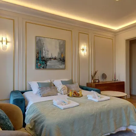 518 Plazo Republique - Superbe * Paris